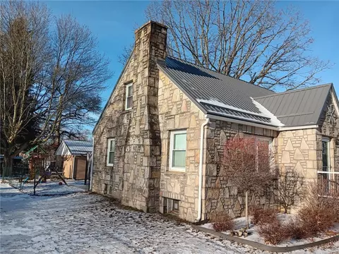 4647 Elton Rd, Elton, PA 15934 photo 3