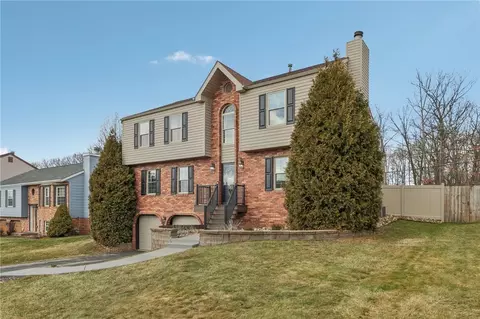 907 Glenwood Ct, Cranberry Township, PA 16066