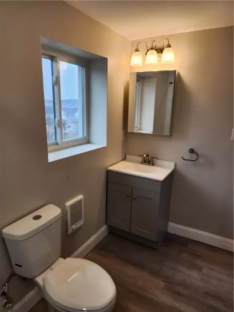 Bath - 568 Stokes Ave, Braddock, PA 15104 photo 1 of 3