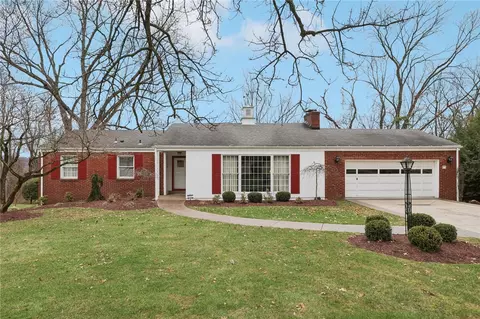 73 Locksley Dr, Pittsburgh, PA 15235