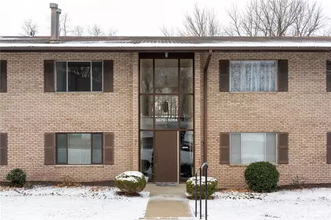 5083 Sanlin Dr, Coraopolis, PA 15108