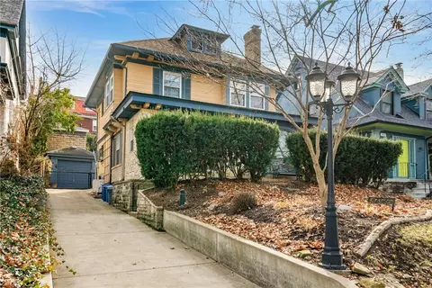 6654 Kinsman Rd, Pittsburgh, PA 15217
