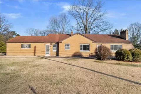 2806 Anderson Dr, Allison Park, PA 15101