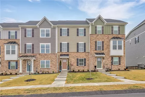 4902 Spruce Rd, Gibsonia, PA 15044