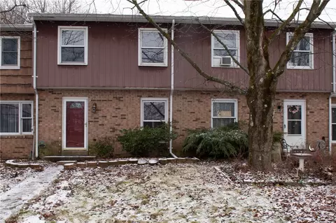 106 Margate Dr #C, Butler, PA 16001