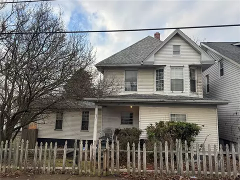 2212 Cleveland St, Mckeesport, PA 15132