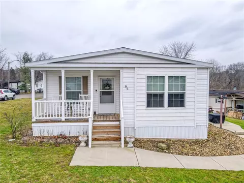 86 Columbia Dr, Cheswick, PA 15024