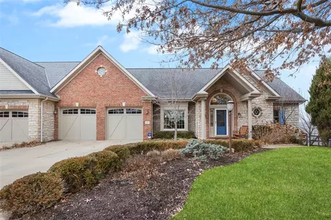 17 Overlook Dr, Pittsburgh, PA 15238