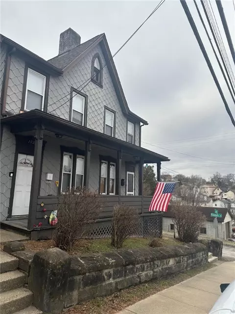 100-102 Lee St, Carnegie, PA 15106