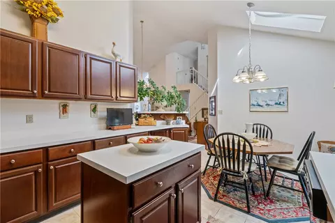 702 Sturbridge Ln, Export, PA 15632 photo 9