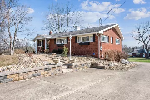 312 Mccabe Dr, Greensburg, PA 15601