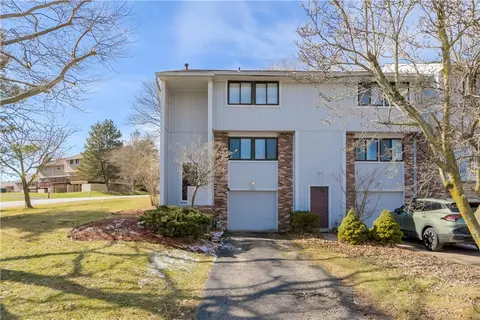 1000 Ryeland Ct, Bridgeville, PA 15017