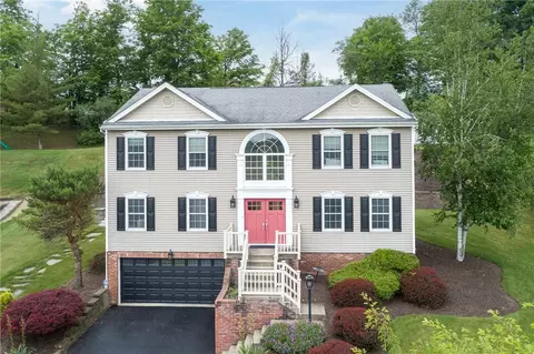 110 Royalbrooke Dr, Venetia, PA 15367