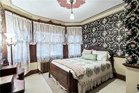 Bedroom - 435 Mitchell Ave, Clairton, PA 15025 photo 6 of 10