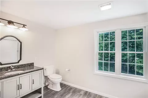Bath - 402 Sunset Rd, Friedens, PA 15541 photo 3 of 4