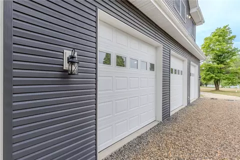 Exterior - 402 Sunset Rd, Friedens, PA 15541 photo 2 of 8