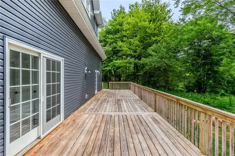 Exterior - 402 Sunset Rd, Friedens, PA 15541 photo 5 of 8