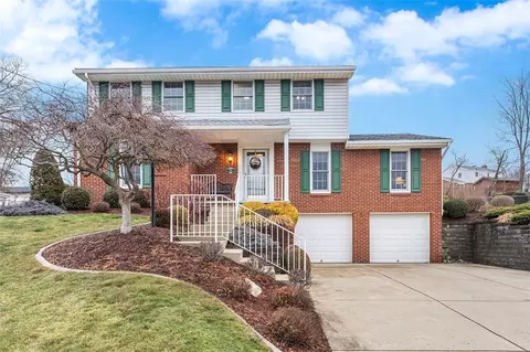 123 N Jamestown Rd, Coraopolis, PA 15108