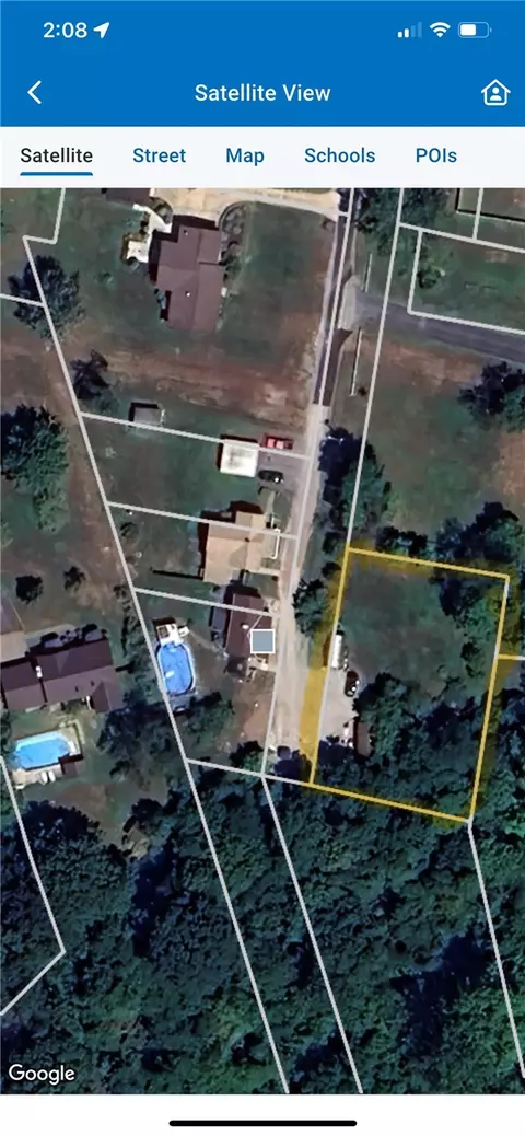 0 School St, Lawrence, PA 15055