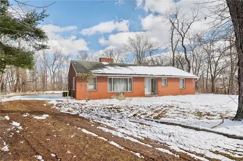900 Cook St, Monessen, PA 15062