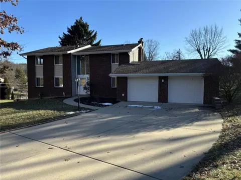 109 Fieldbrook Dr, Mcmurray, PA 15317