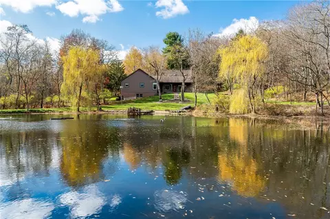240 Sawmill Run Rd, Butler, PA 16001