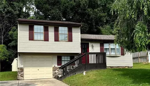 577 Rainier, Pittsburgh, PA 15239