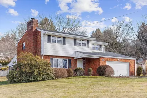 5128 Leroy Dr, Gibsonia, PA 15044