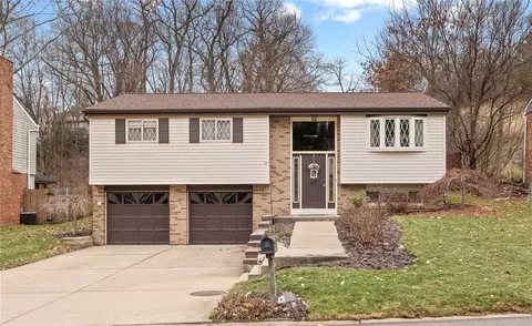 124 Hetherton Dr, Pittsburgh, PA 15237