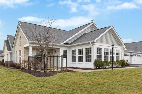 1024 Tilly Dr, Valencia, PA 16059