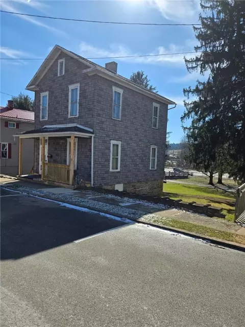119 W Loyalhanna St, Ligonier, PA 15658