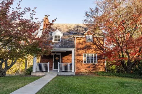 111 Sycamore Dr, Pittsburgh, PA 15237