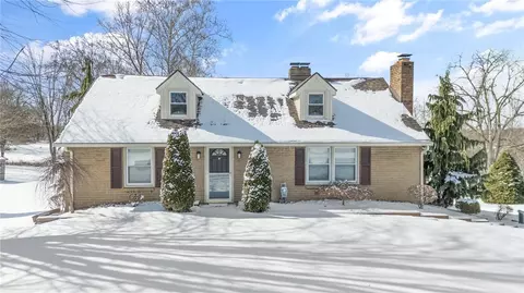 4321 Edinburg Rd, New Castle, PA 16102