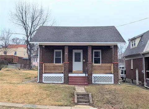 512 N 7th St, Jeannette, PA 15644