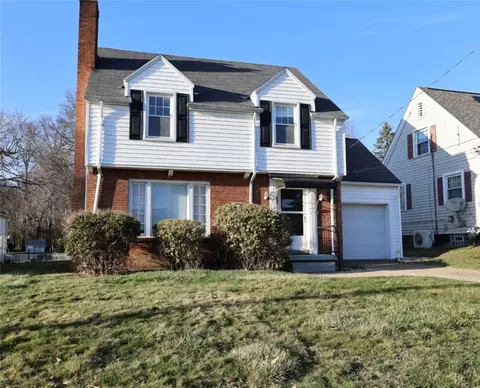 207 Englewood Ave, New Castle, PA 16105