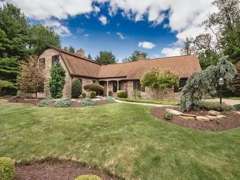 3270 Sunnyside Rd, Bethel Park, PA 15102