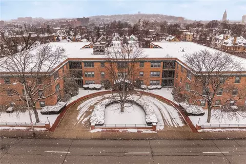 5825 5th Ave #211, Pittsburgh, PA 15232