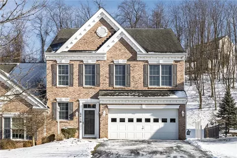 1418 Willowbrook Dr, Washington, PA 15301
