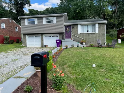 635 Harborview Dr, Pittsburgh, PA 15239