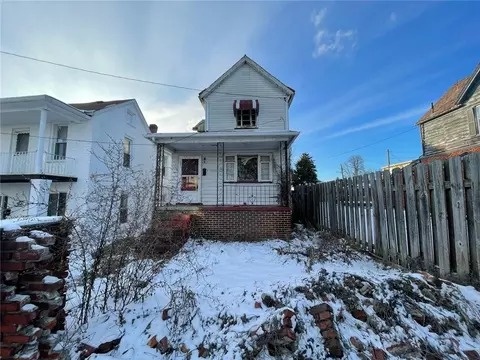 85 Castner Ave, Donora, PA 15033