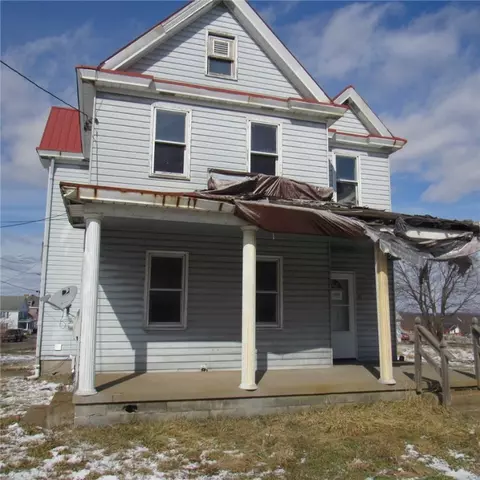 499 Coolspring St, Uniontown, PA 15401