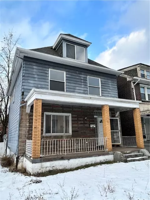 517 E 9th Ave, Homestead, PA 15120