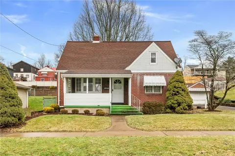 327 Elwyn Ave, Springdale, PA 15144