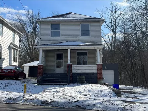 702 Arlington Ave, New Castle, PA 16101