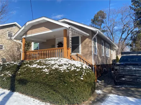 404 18th Ave, Beaver Falls, PA 15010