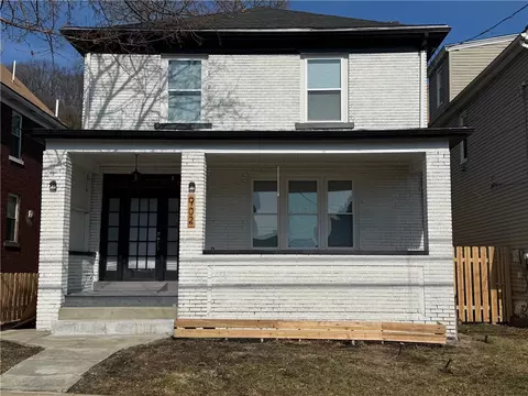 902 Woodward Ave, Mckees Rocks, PA 15136