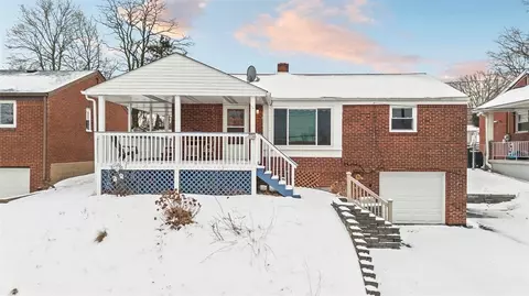 1126 Cox Pl, Pittsburgh, PA 15207