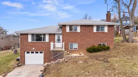 555 Council St, Washington, PA 15301