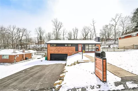 417 Hunter Dr, Pittsburgh, PA 15237