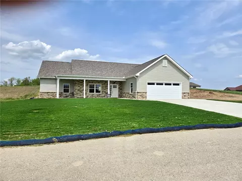 211 Ruby Dr, Uniontown, PA 15401